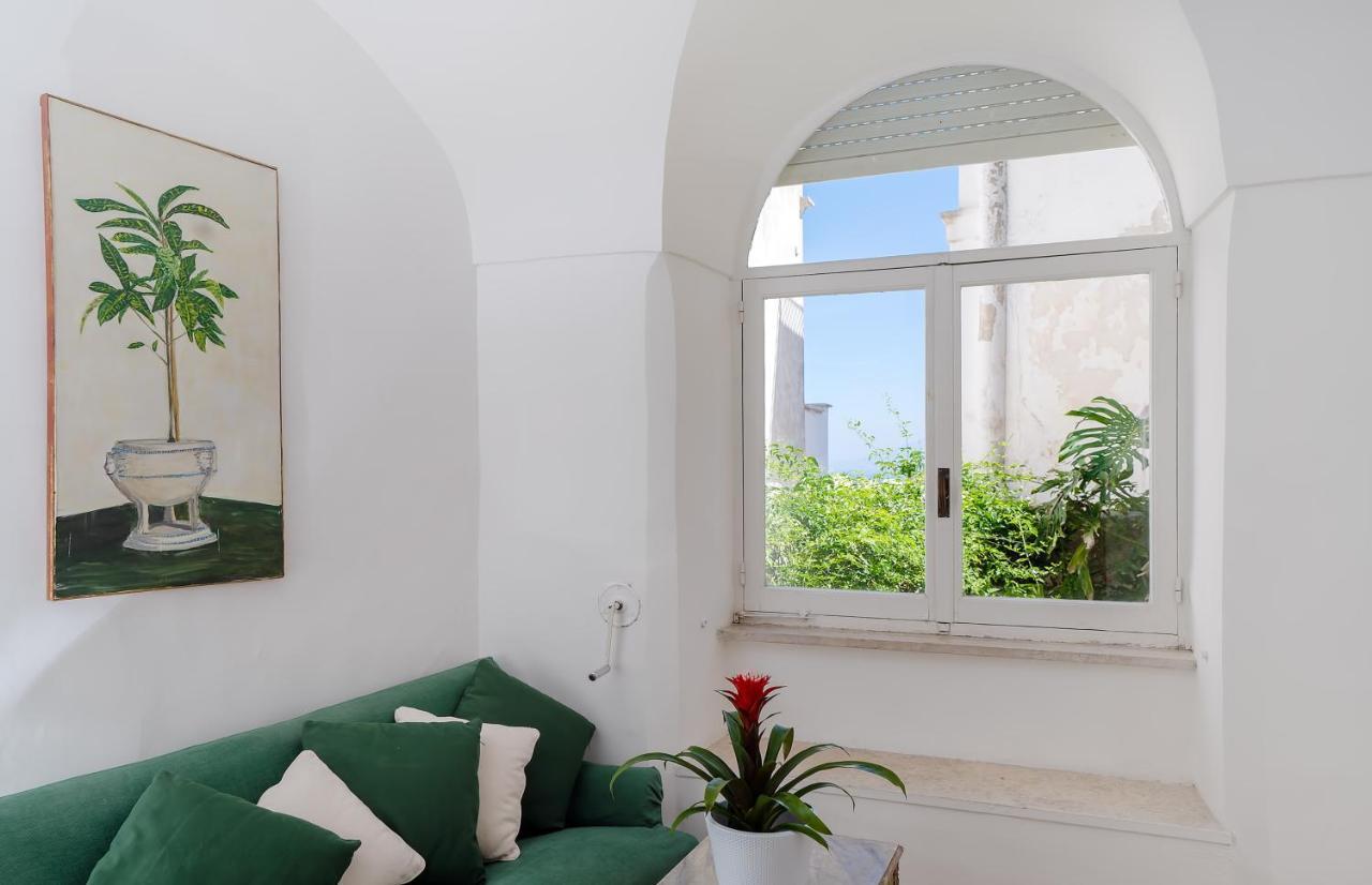 I Tre Soli Apartments By Caprirooms Exterior photo